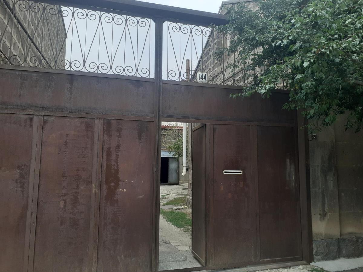 Guest House Otilia Gyumri Exterior photo